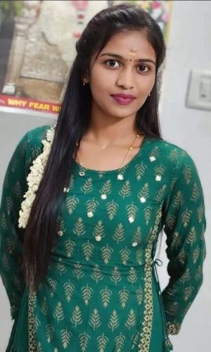 Lucknow College Girls Available For Some Extra Income And Fun In Hazratganj in Hazratganj, Lucknow