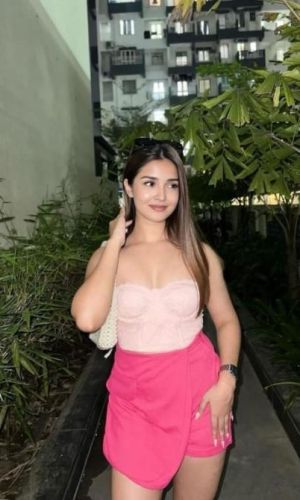 Real Pictures Of Lucknow VIP Call Girls At Amausi in Amausi, Lucknow