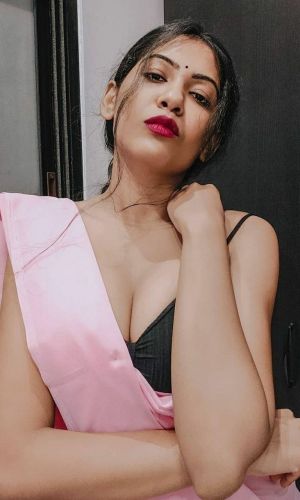 Pragya From Telibagh: A Natural Beauty And Independent Call Girls at Novotel Lucknow
